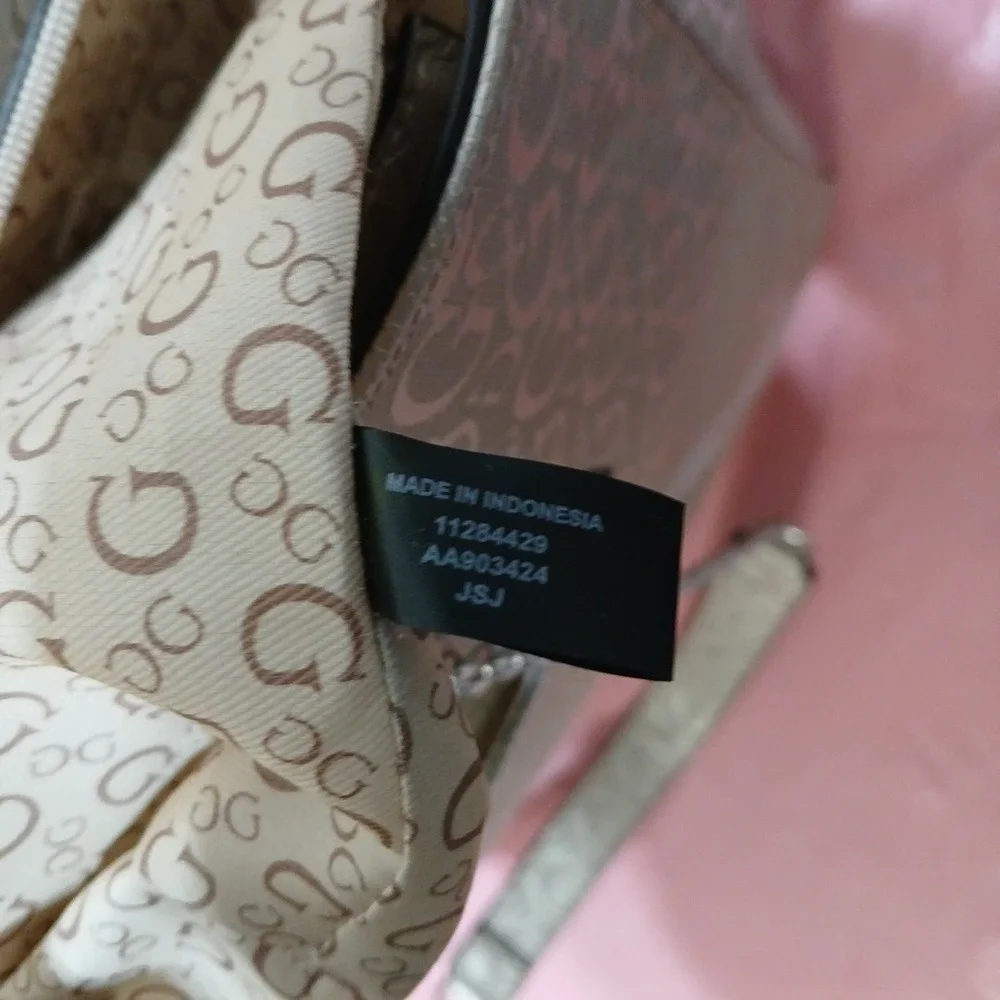 GUESS Quincey Lilac Large Tote No Call Out Original Baddie Bad 